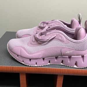 Reebok women shoes size 10